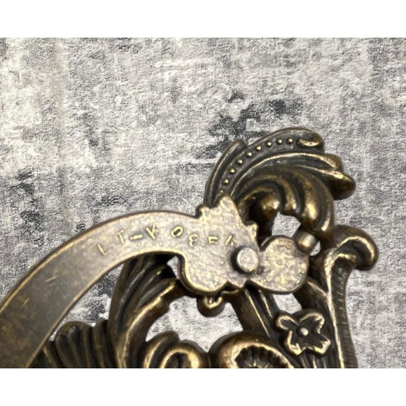 Vtg Style Ornate Scalloped Drawer Bail Pulls Gold Hollywood Regency Luxury Decor - Picture 4 of 8